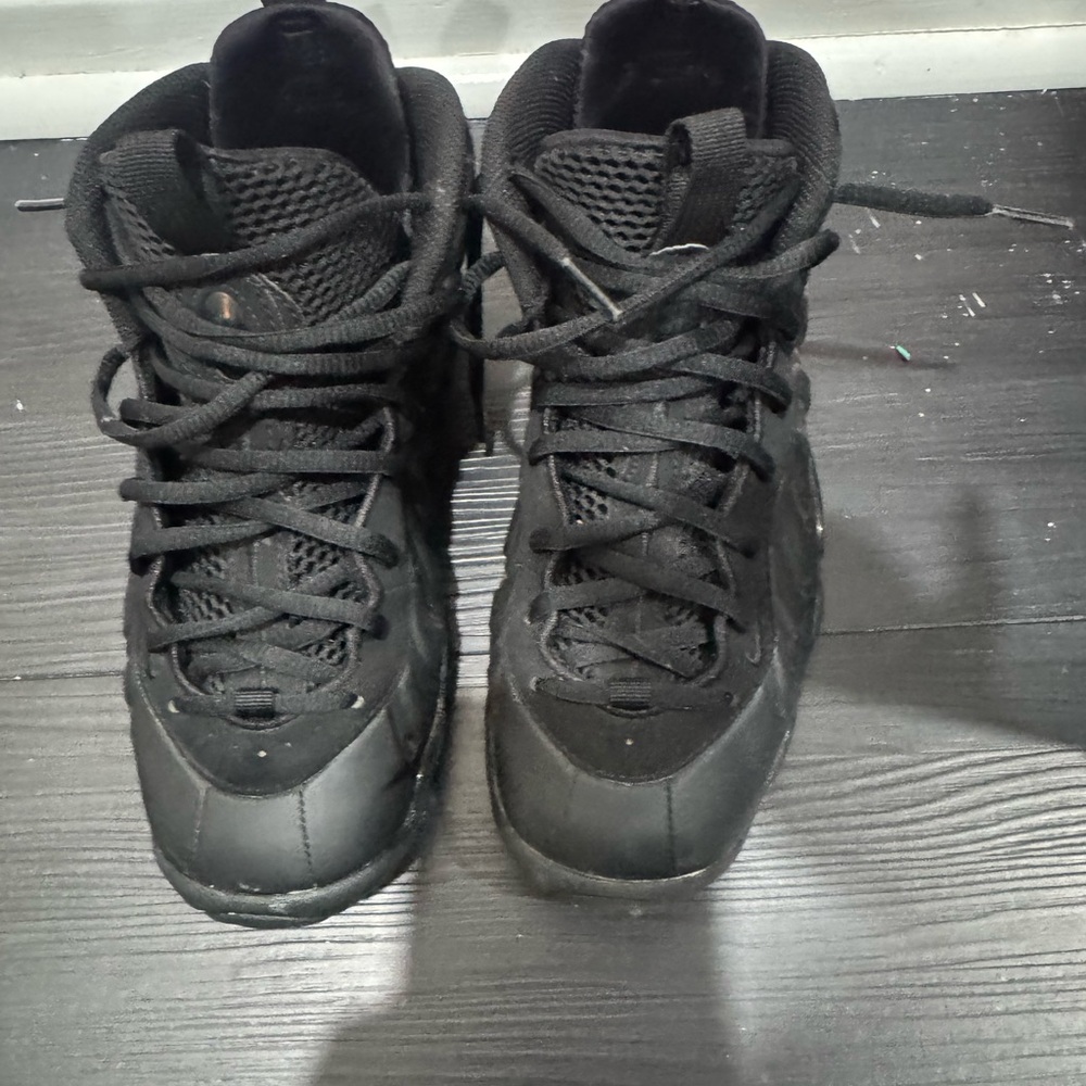 Nike Kids Black Shoes